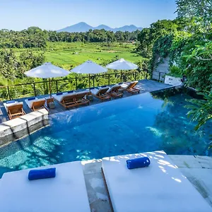 Hotel Uma Kalai *****
